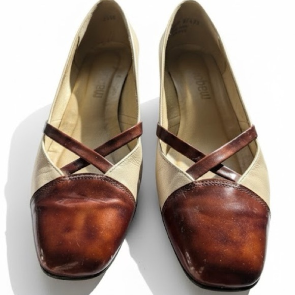 California Magdesians Vintage Cream Burgundy Leather Pumps Size 6M
